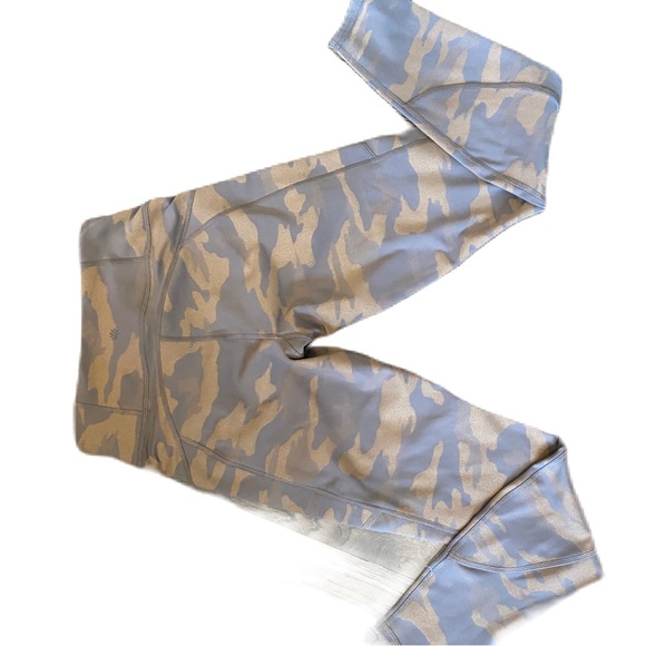 Athleta Rainier Reflective Tight. size small - Picture 1 of 5